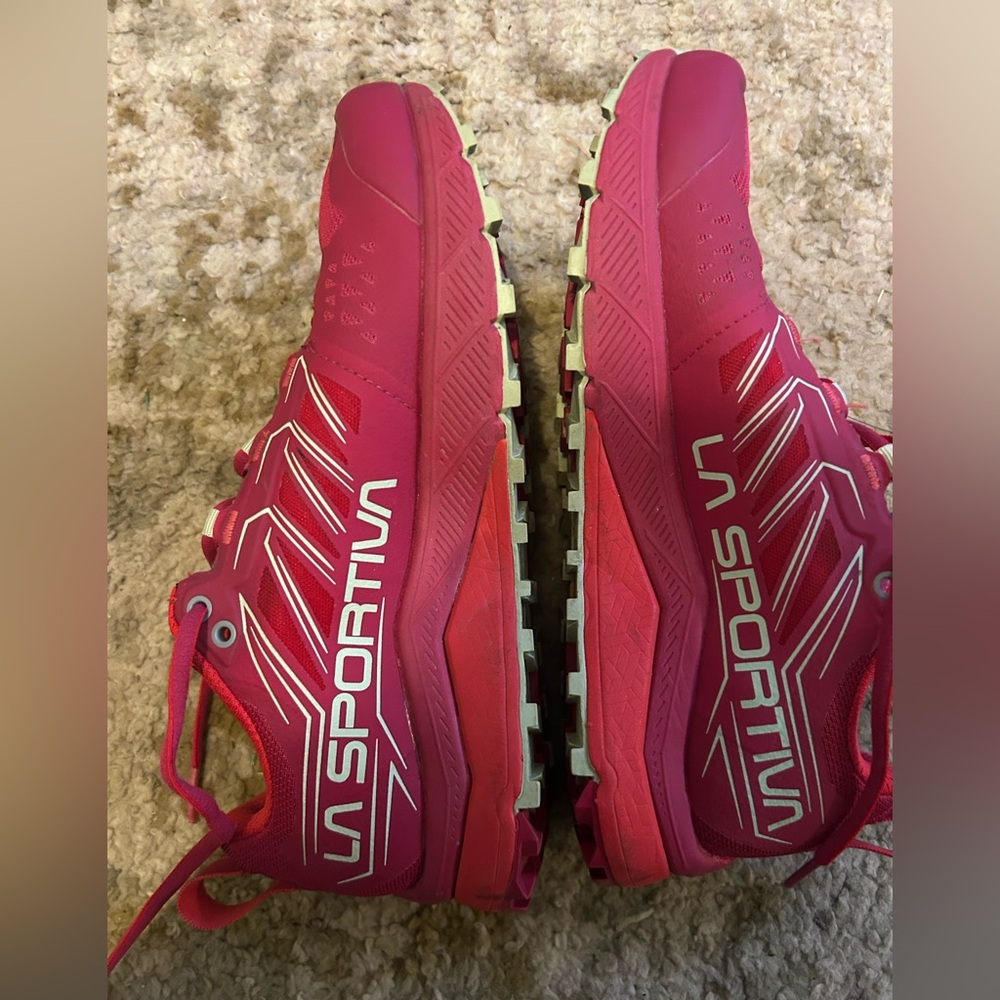 La Sportiva Jackal gortex trail running shoes